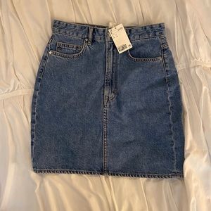 Brand new H&M denim skirt